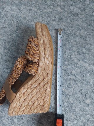 Sandali zeppa rafia intrecciata