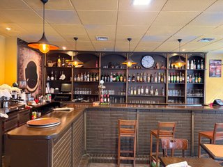 R-7940402 Traspaso Bar Restaurante en Marianao
