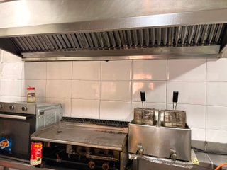 R-7940402 Traspaso Bar Restaurante en Marianao