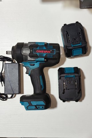 Taladro de impacto con 2 baterías y cargador