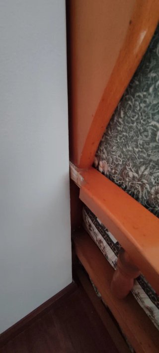 Sofá cama tela floral y rayas