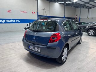Renault Clio 1.6 i Aut