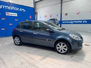 Renault Clio 1.6 i Aut