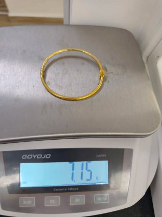 Pulsera de oro con cierre