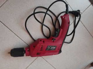 Taladro percutor Dexter 900W