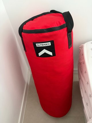 Saco de boxeo Outshock rojo