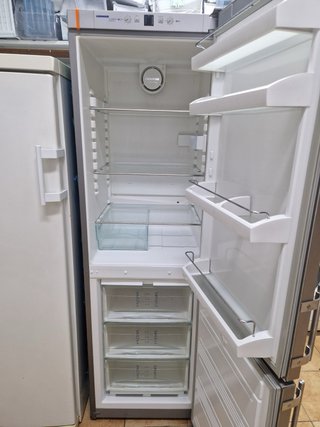 Nevera Liebherr muy barata y bonita