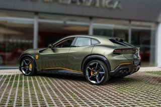 Ferrari Purosangue 6.5 V12 4WD