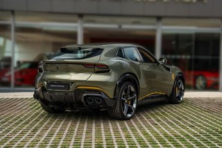 Ferrari Purosangue 6.5 V12 4WD