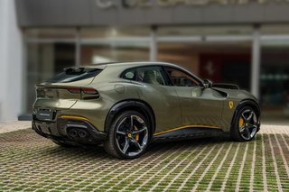 Ferrari Purosangue 6.5 V12 4WD