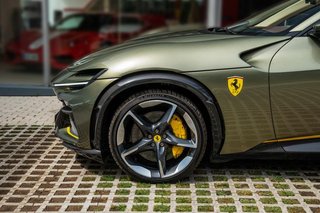 Ferrari Purosangue 6.5 V12 4WD