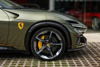 Ferrari Purosangue 6.5 V12 4WD