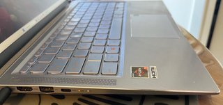 ASUS ZenBook 14 in Alluminio Ultraleggero