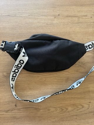 Riñonera Adidas Negra Original