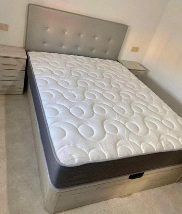 Canapé, colchón y cabezal de 150x190 en oferta