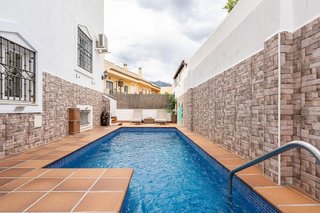 Chalet en alquiler en Los Pacos en Fuengirola