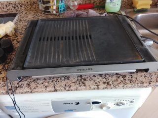 Plancha de cocina Philips eléctrica. Medidas 50x30