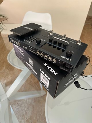 Nux MG-30 Multiefectos Guitarra