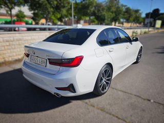 BMW Serie 3  320d Auto  IMPECABLE y CON GARANTÍA