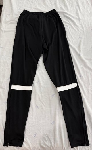 Pantalón chándal Nike negro