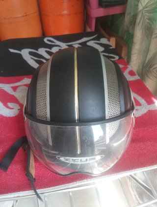Casco Zeus Talla L Negro