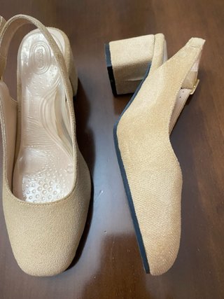 Zapatos de vestir beige slingback
