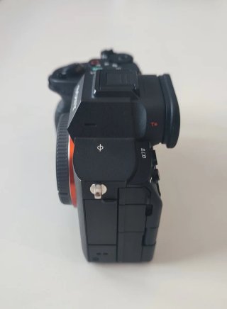 Sony Alpha 7 IV (solo cuerpo) + embalaje original