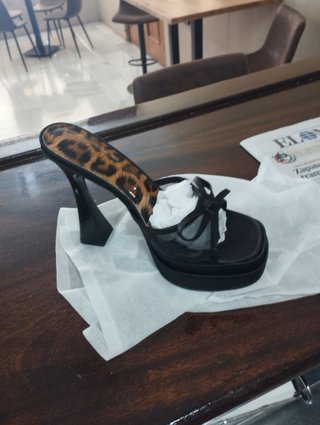 Zapatos de tacón negros talla 40