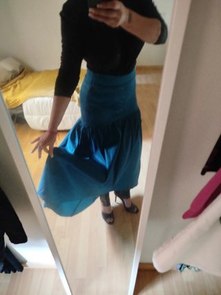 Falda larga azul talla 38