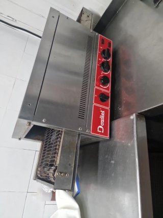 Tostador de cadena Dosilet