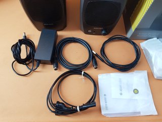 Altavoces ADAM Audio D3V USB-C Negros