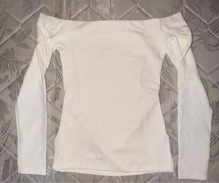 Top Hombros Descubiertos Manga Larga Blanco