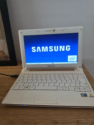 Mini Portátil Samsung N145 Plus (SSD 120GB)