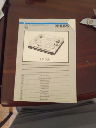 Mueble Hi-Fi Philips Toca Discos y Doble Cassette