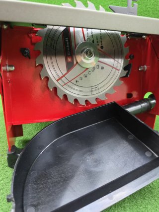 Sierra Circular Mesa Einhell TC-TS 8 I 800W