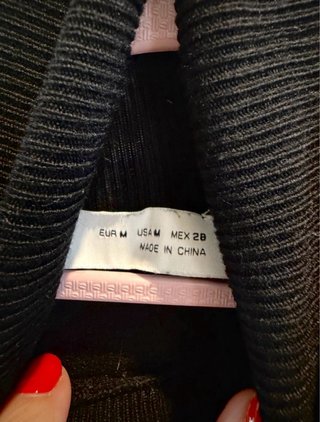 Jersey cuello alto Zara negro talla M