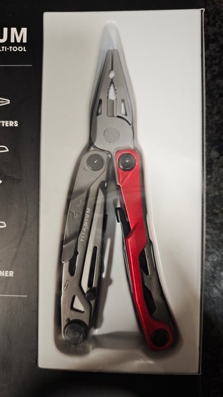 NUEVAS True Titanium Pocket Multi-Tool