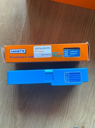 Proyector Super 8 Cinexin con 2 películas