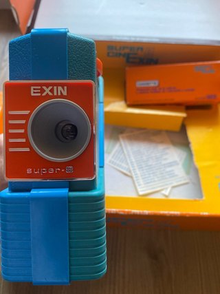 Proyector Super 8 Cinexin con 2 películas