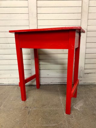 Mesa auxiliar  de madera