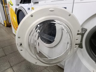 Lavadora AEG 8kg 1200rpm