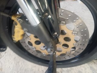 Se cambia Aprilia RS 125 gs.leer el anuncio.