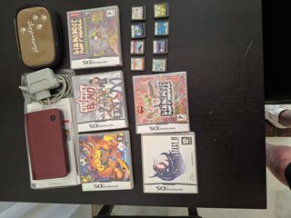 Nintendo DSi XL con 13 juegos