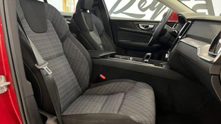 Volvo S60 B4 FWD Core Auto 2023 GASOLINA-HIBRIDO