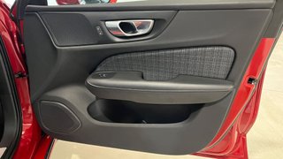 Volvo S60 B4 FWD Core Auto 2023 GASOLINA-HIBRIDO