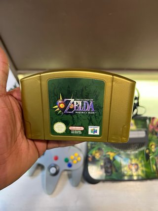 Nintendo 64 con 2 mandos y juego Zelda