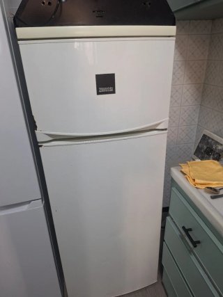 Nevera Zanussi blanca