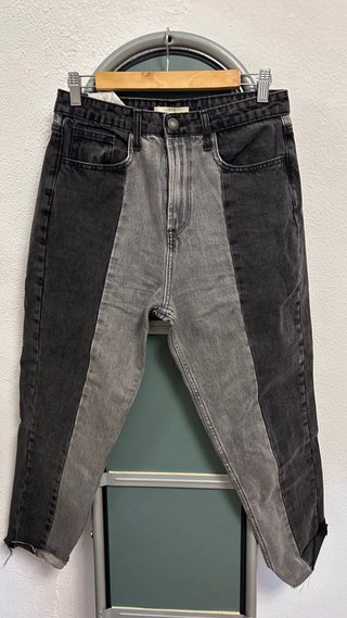 Lote pantalones vaqueros Stradivarius Talla 38.
