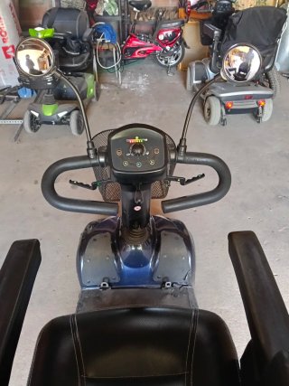 Silla eléctrica Invacare Leo ay 2