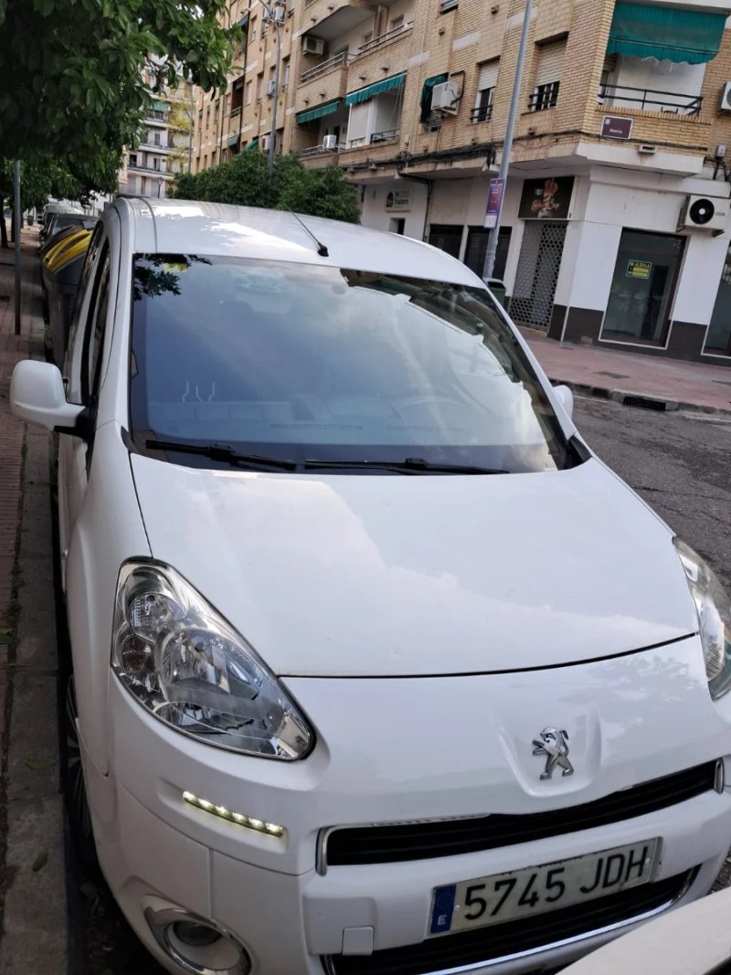 Peugeot Partner 2015 - foto 1